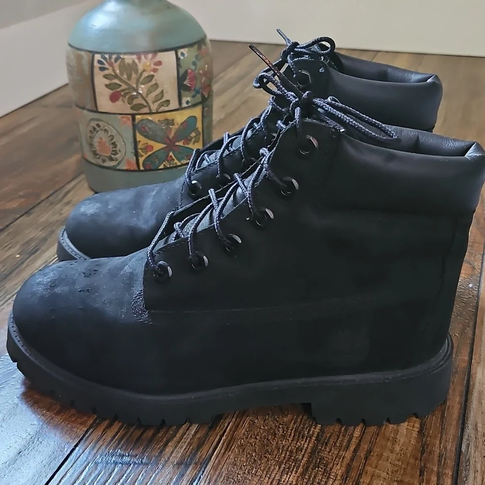 Timberland Black Rugged Boots‎ with Waterproof Design Size Mens 5.5, Womens 7
